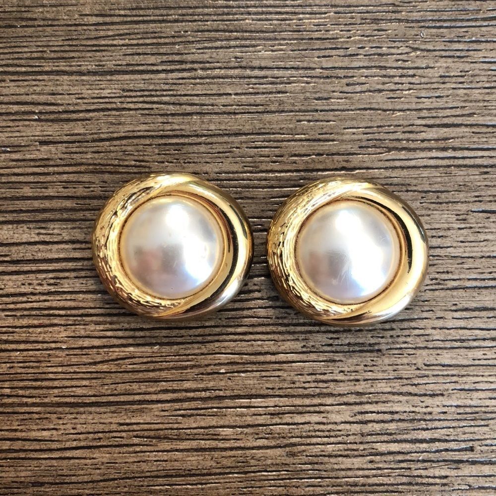 Vintage Goldtone & Faux Pearl Shoe Clips - Picture 12 of 12
